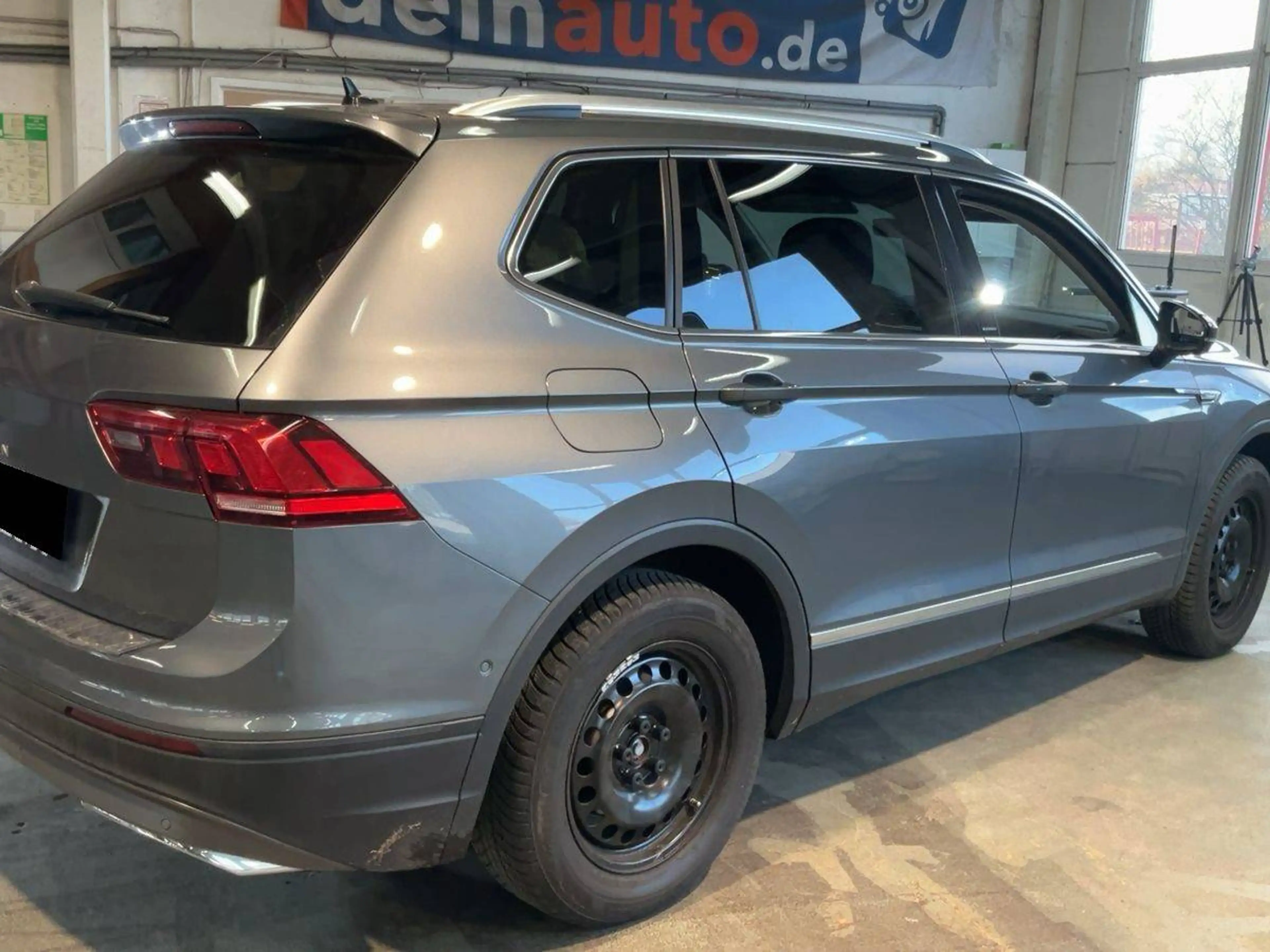 Volkswagen Tiguan Allspace IQ. DRIVE — photo 2