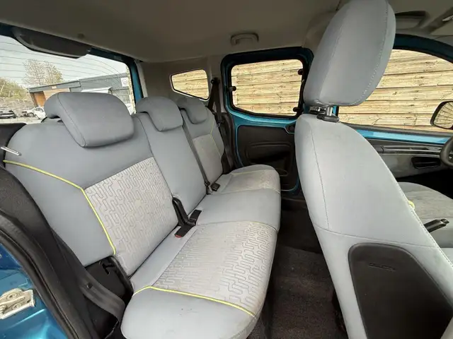 Peugeot Bipper view 12