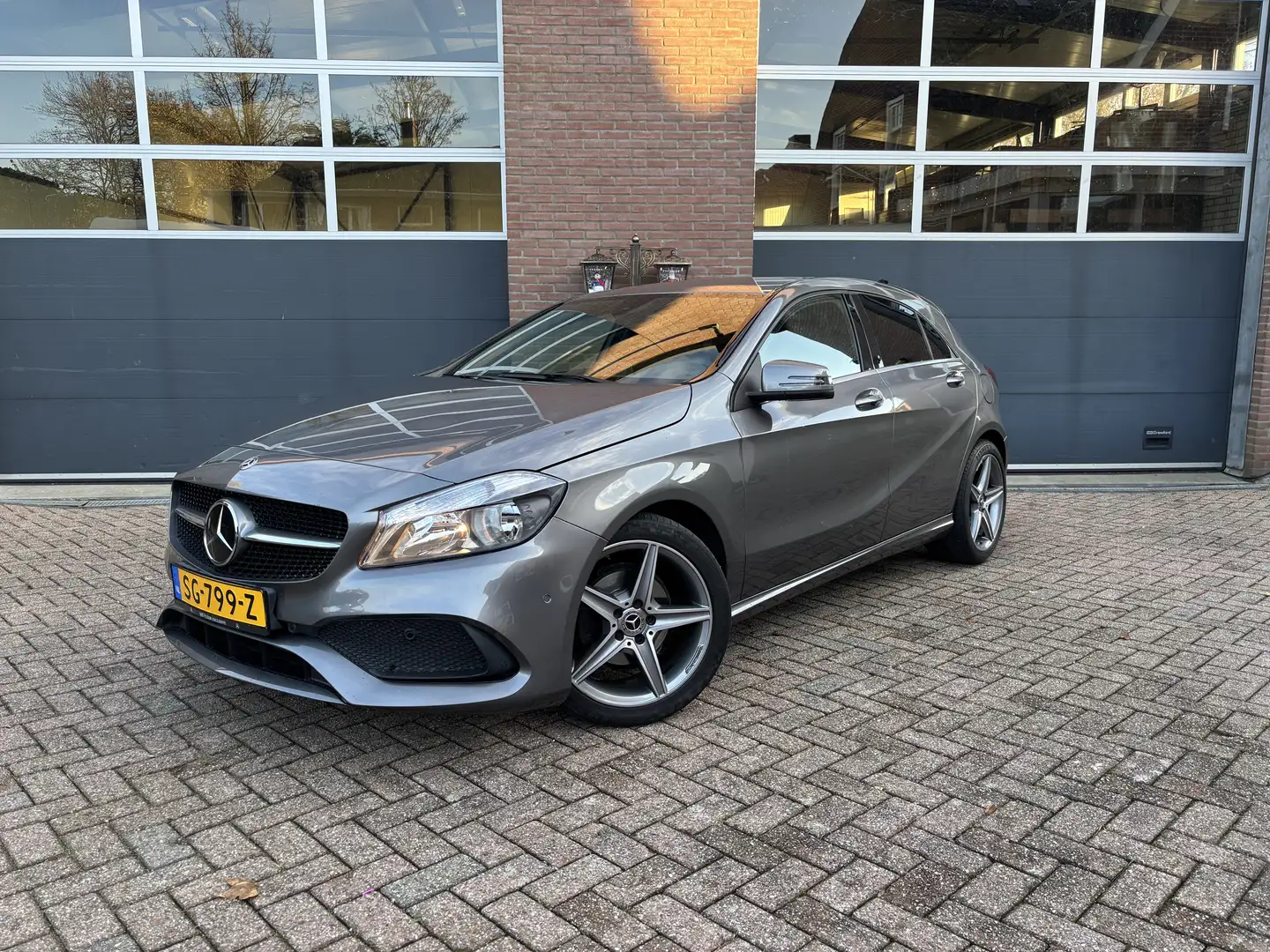 Mercedes-Benz A 180 Ambition Grigio - 1