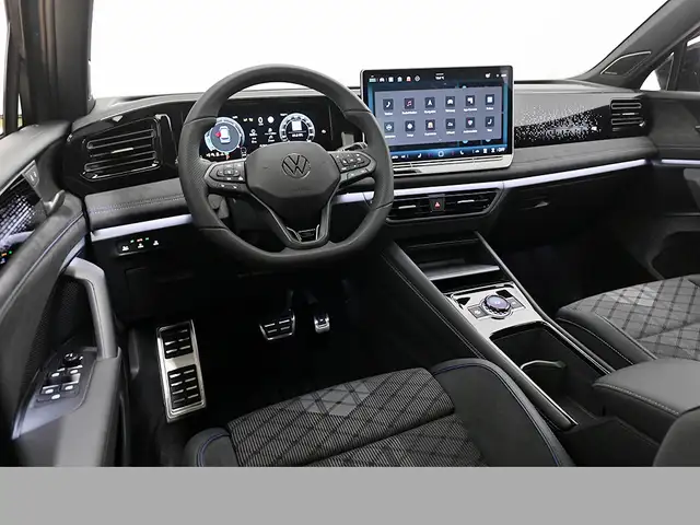 Volkswagen Tiguan view 13