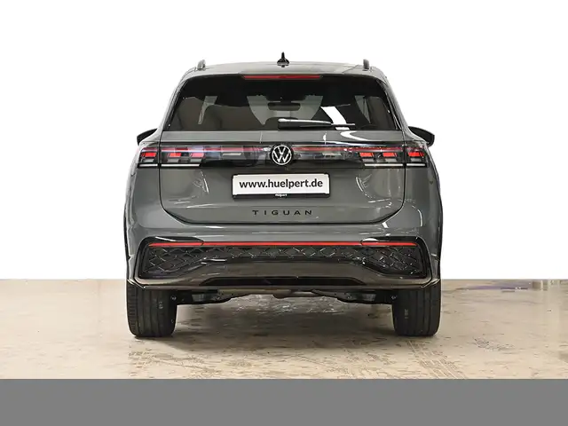 Volkswagen Tiguan view 4