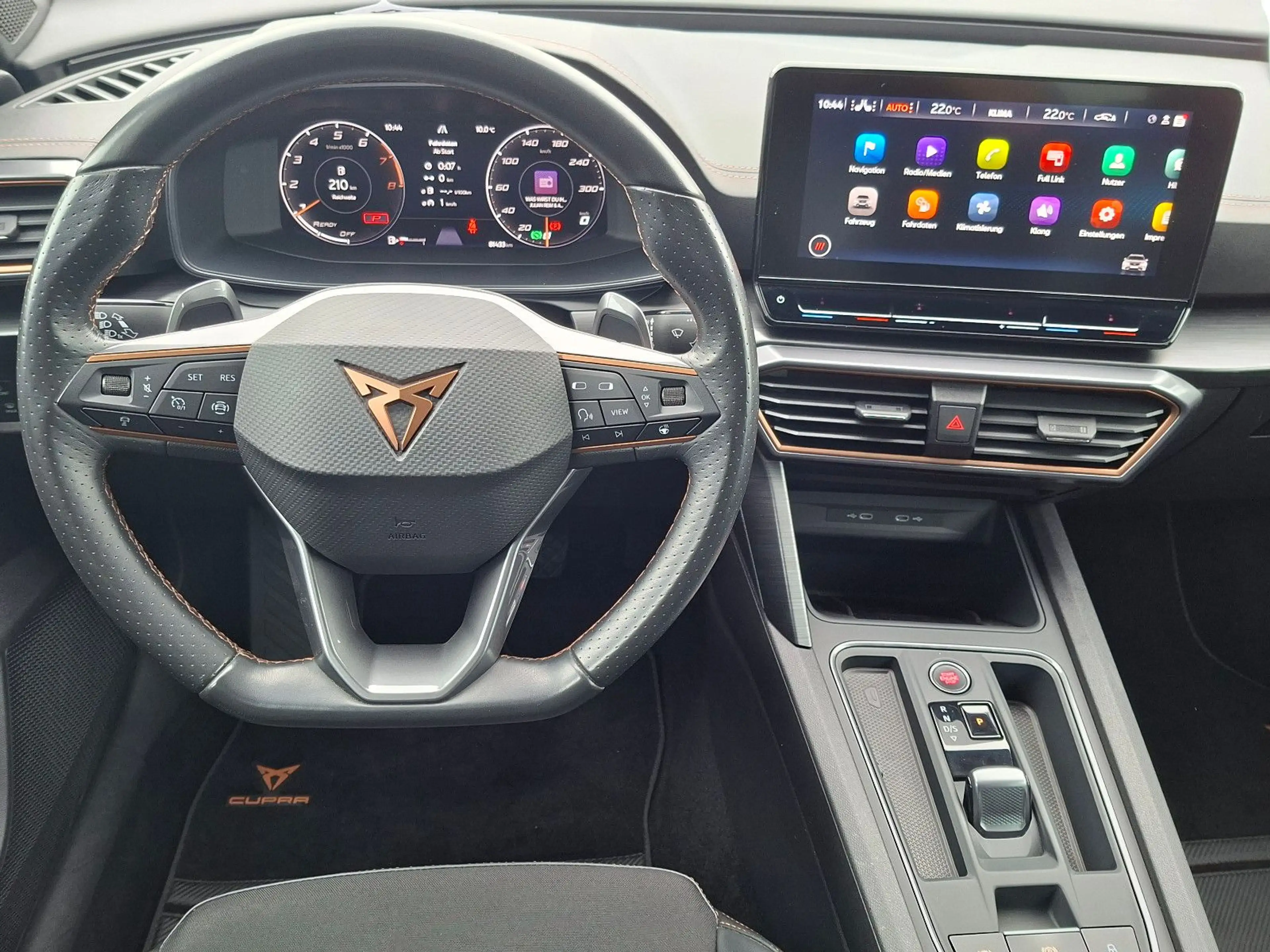 CUPRA Formentor 1.5 TSI 150 PS DSG NAVI LED SHZ AHK — photo 9