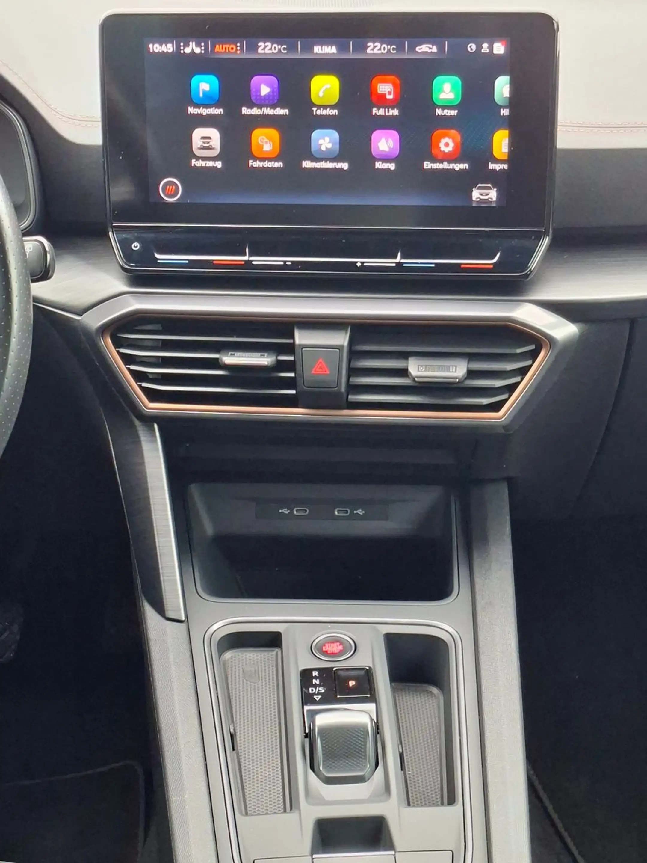 CUPRA Formentor 1.5 TSI 150 PS DSG NAVI LED SHZ AHK — photo 11