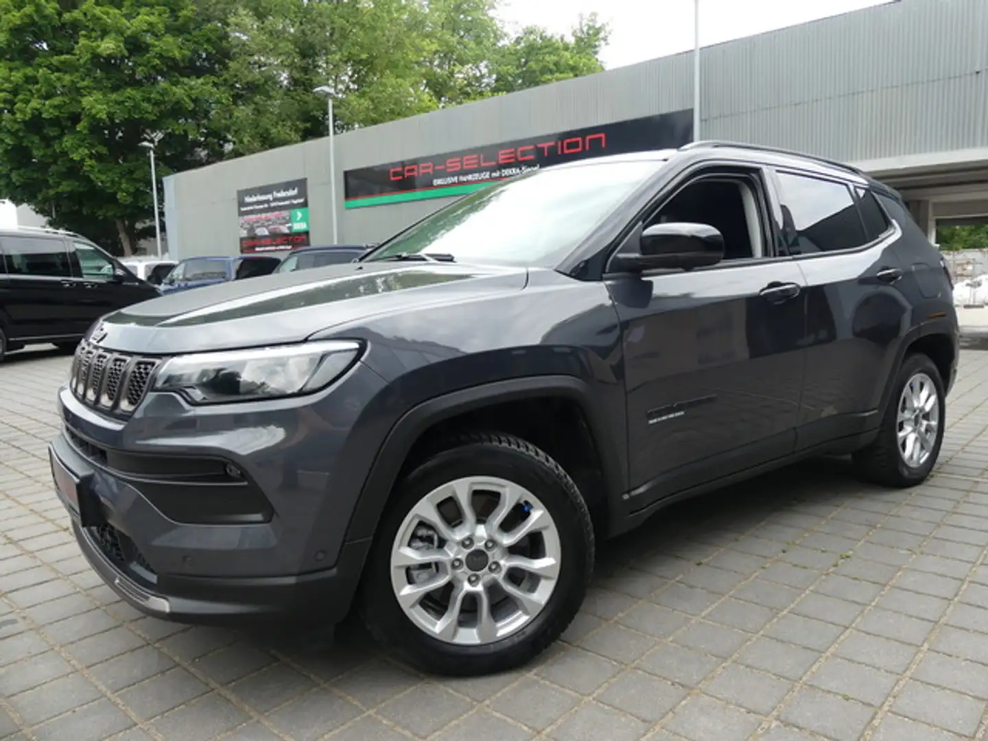Jeep Compass 1.3 Plug-In Hybrid 4WD ACC/LED/360°/ALPINE Grau - 2
