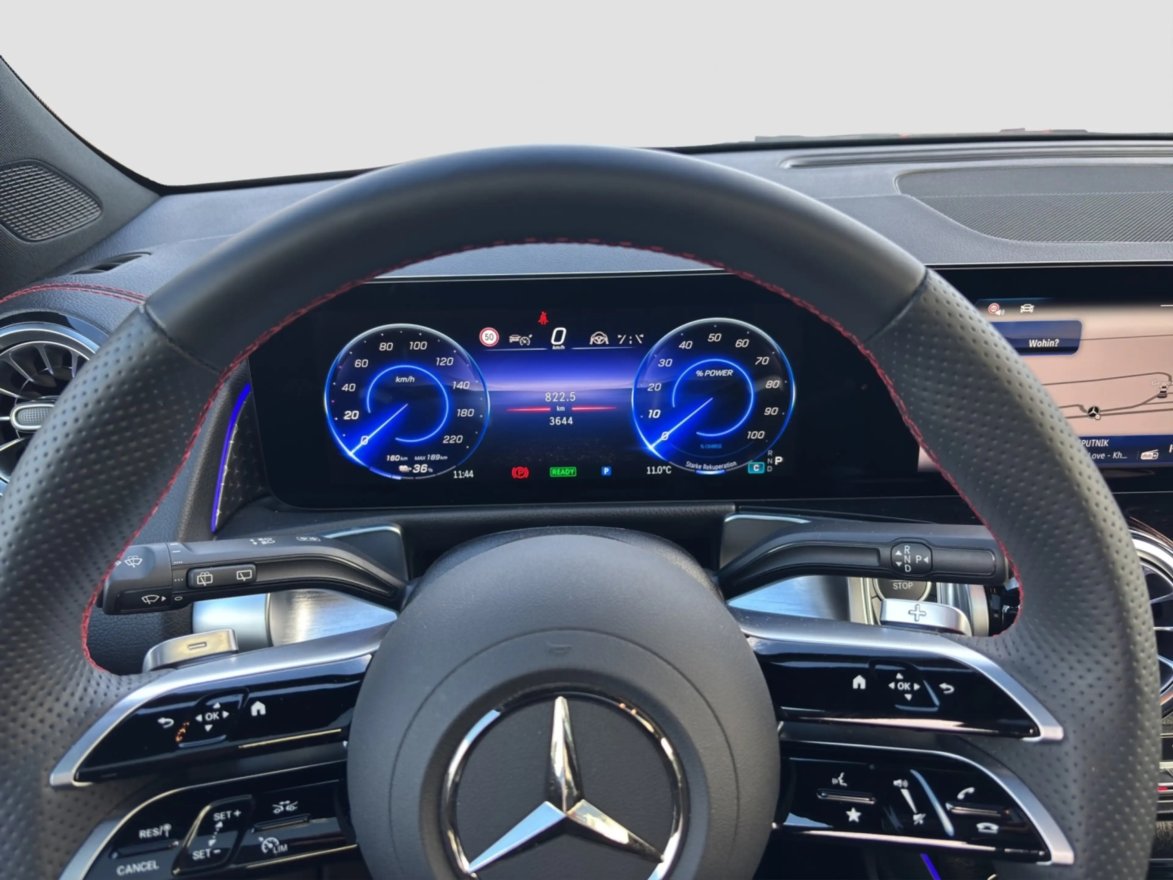 Mercedes-Benz EQB 250 + AMG Advanced+*LED*AHK*Pano*PDC*360°*DAB — photo 8