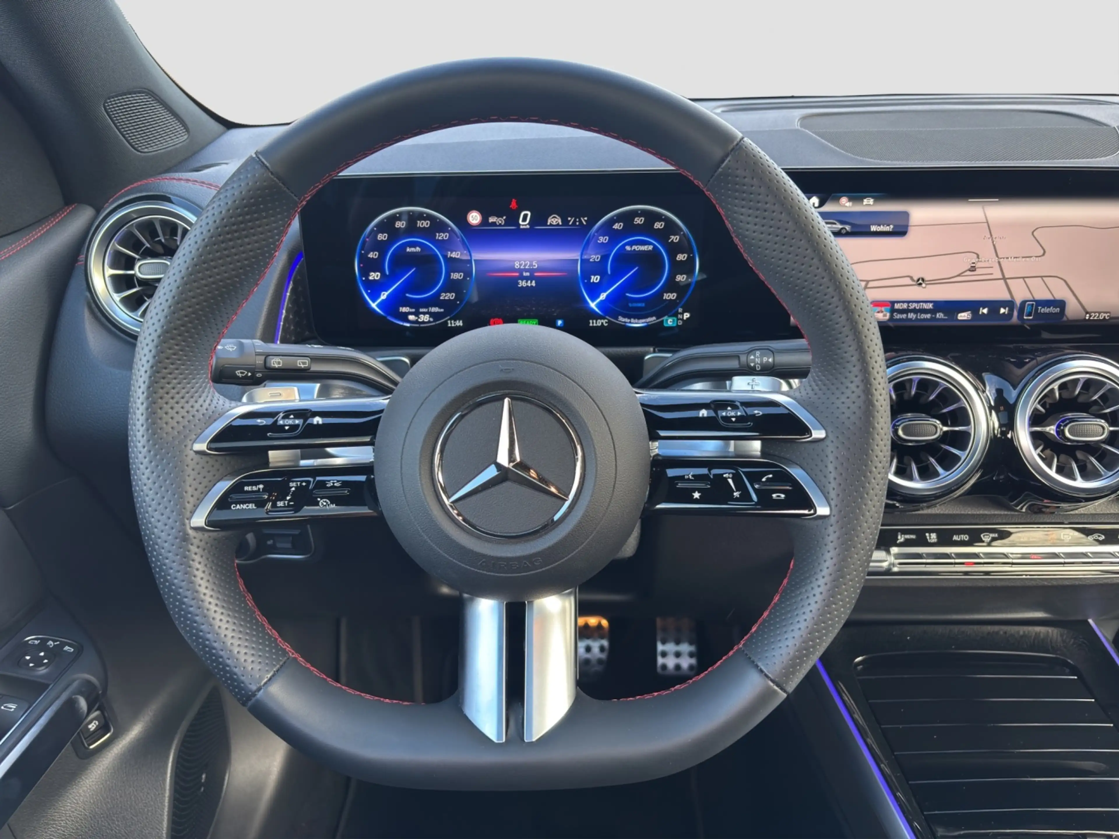 Mercedes-Benz EQB 250 + AMG Advanced+*LED*AHK*Pano*PDC*360°*DAB — photo 7