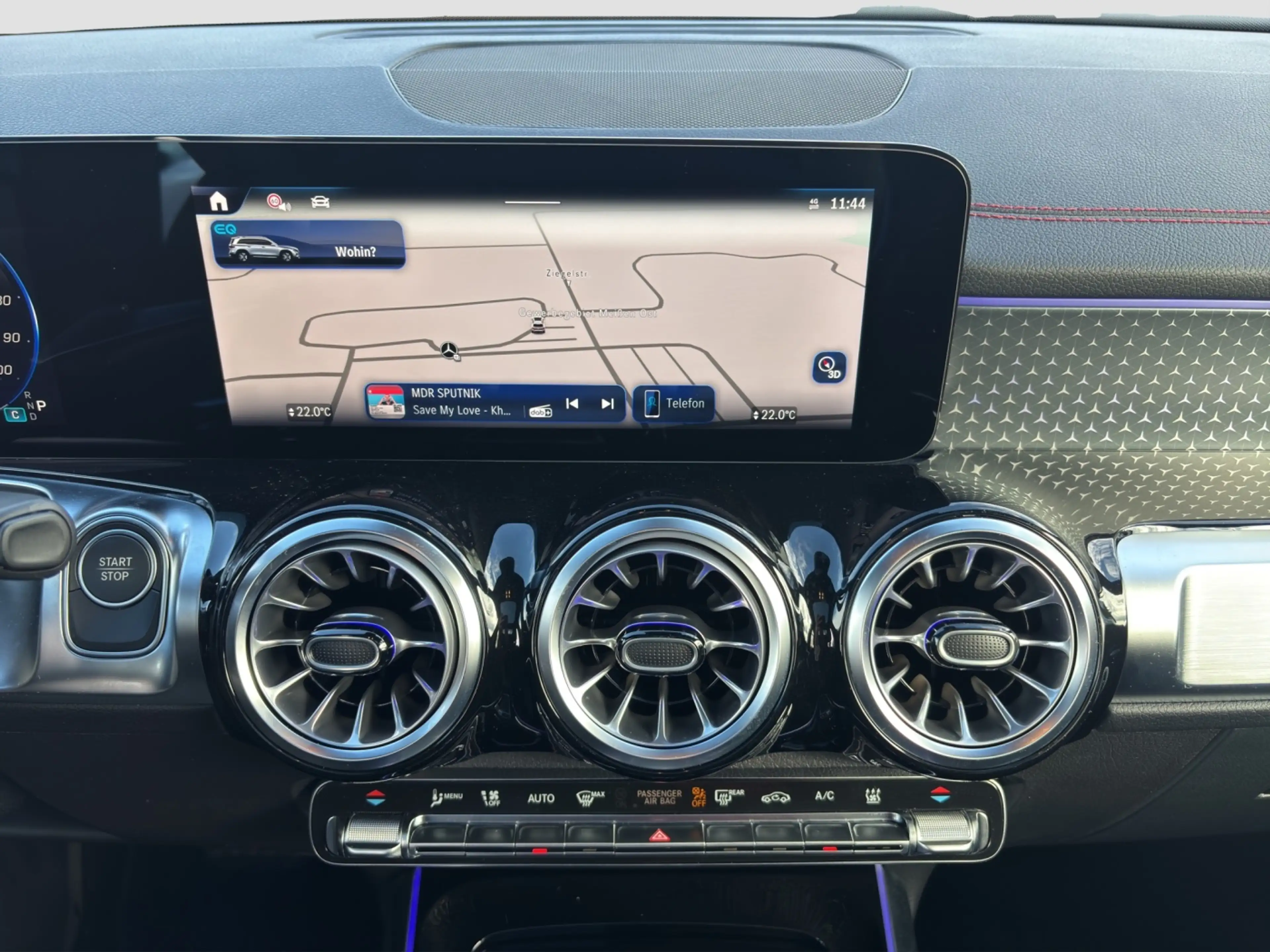 Mercedes-Benz EQB 250 + AMG Advanced+*LED*AHK*Pano*PDC*360°*DAB — photo 9
