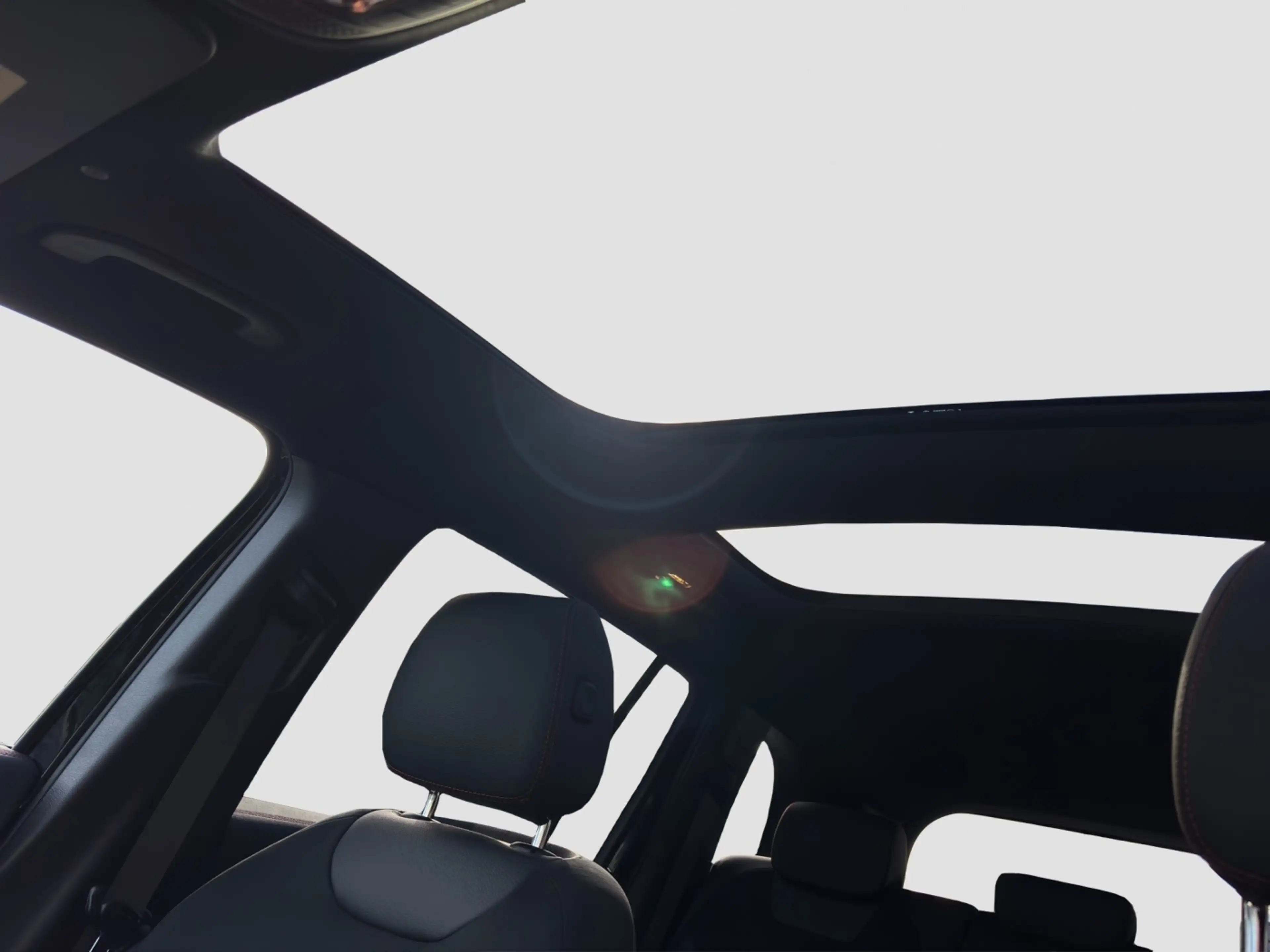 Mercedes-Benz EQB 250 + AMG Advanced+*LED*AHK*Pano*PDC*360°*DAB — photo 13