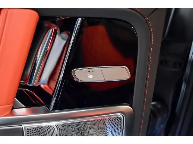 Mercedes-Benz G-Class view 22