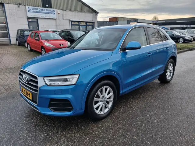 Audi Q3 view 2