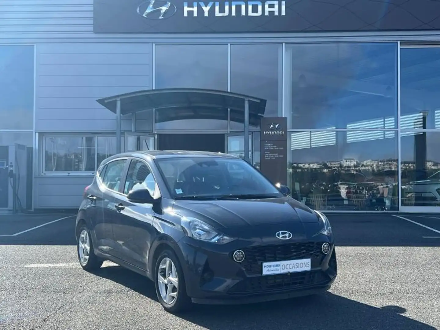 Hyundai i10 1.0 67ch ECO Intuitive BVR Gris - 1