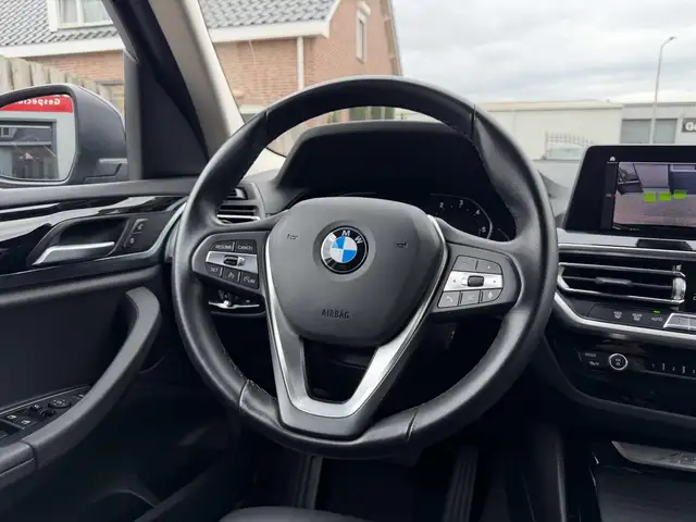 BMW X3 view 14