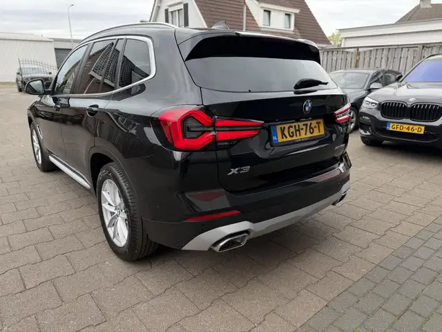 BMW X3 view 7