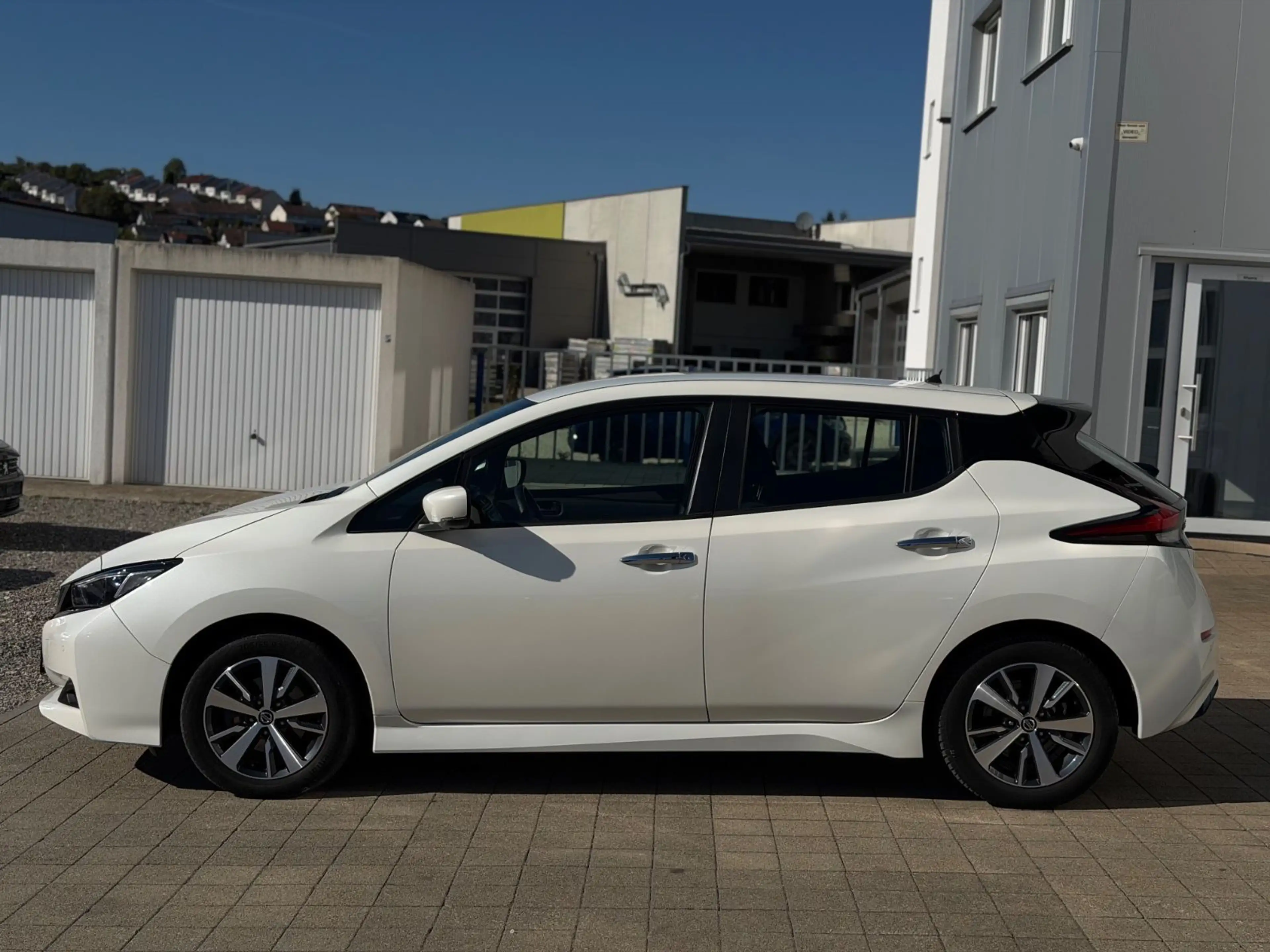Nissan Leaf Acenta Keyless 360 Kamera Schnelllade LED — photo 6