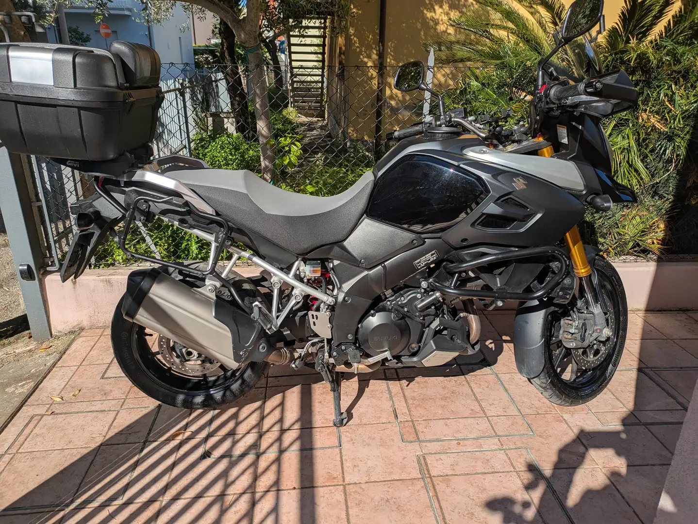 Suzuki V-Strom 1000 DL ABS Negro - 2