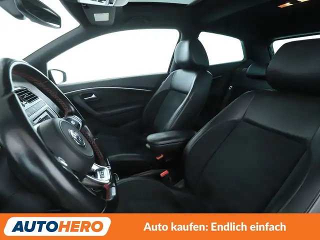 Volkswagen Polo view 10