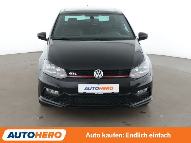 Volkswagen Polo view 9