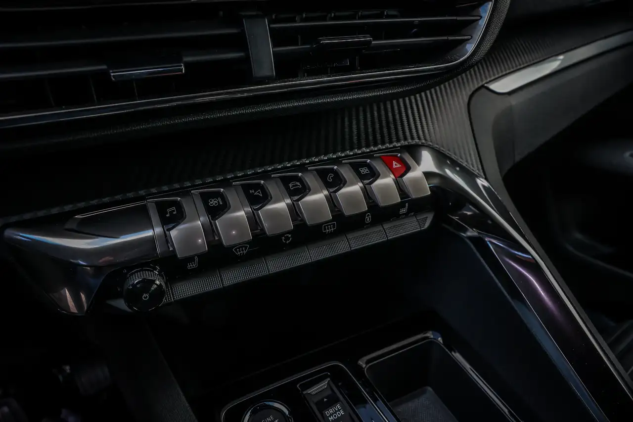 Peugeot 3008 BENZINE-HYBRID*AUTOMAAT*ACHTERUITRIJCAMERA*NAVIGATIE*ZETELVERWARMING* 14