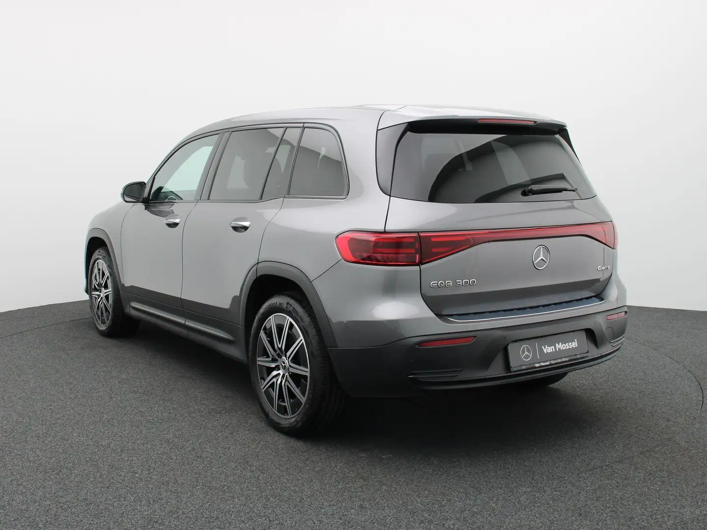 Mercedes-Benz EQB 300 Luxury Line 4Matic + CARPLAY + ELECTRIC ART ADVANC Gris - 2