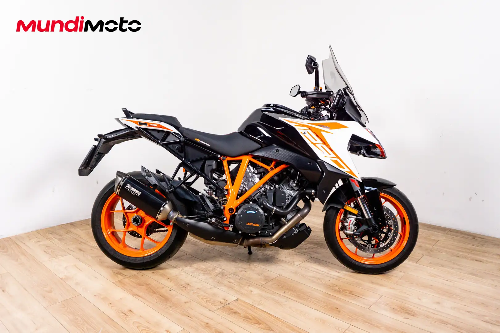 KTM 1290 Super Duke GT - 1