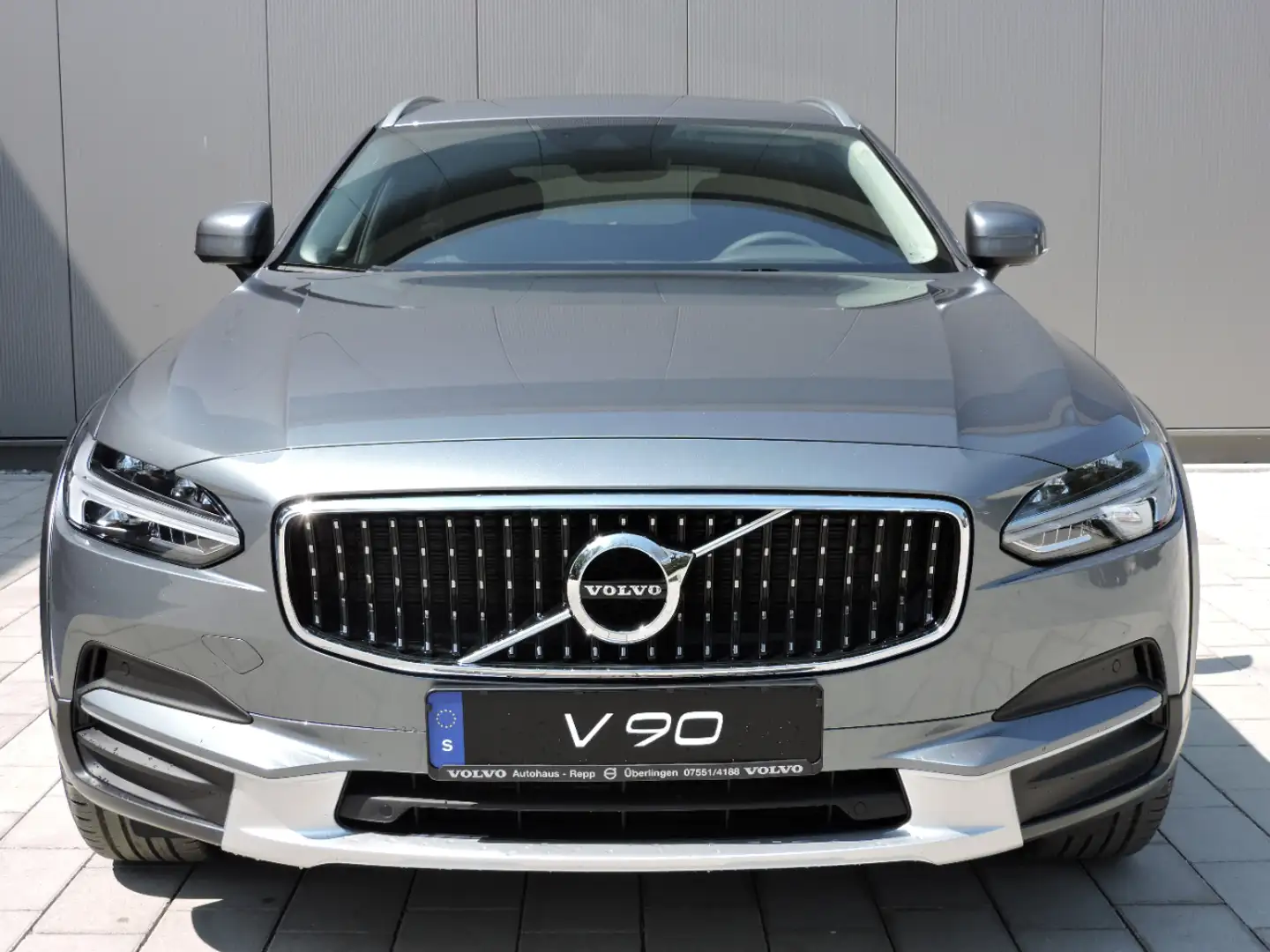 Volvo V90 Cross Country D4 AWD 8-Gang Geartronic Gris - 2