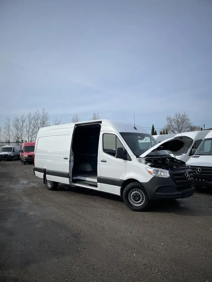 Mercedes-Benz Sprinter снимка Mercedes-Benz Sprinter