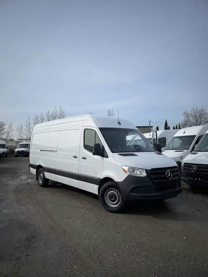 Mercedes-Benz Sprinter снимка Mercedes-Benz Sprinter