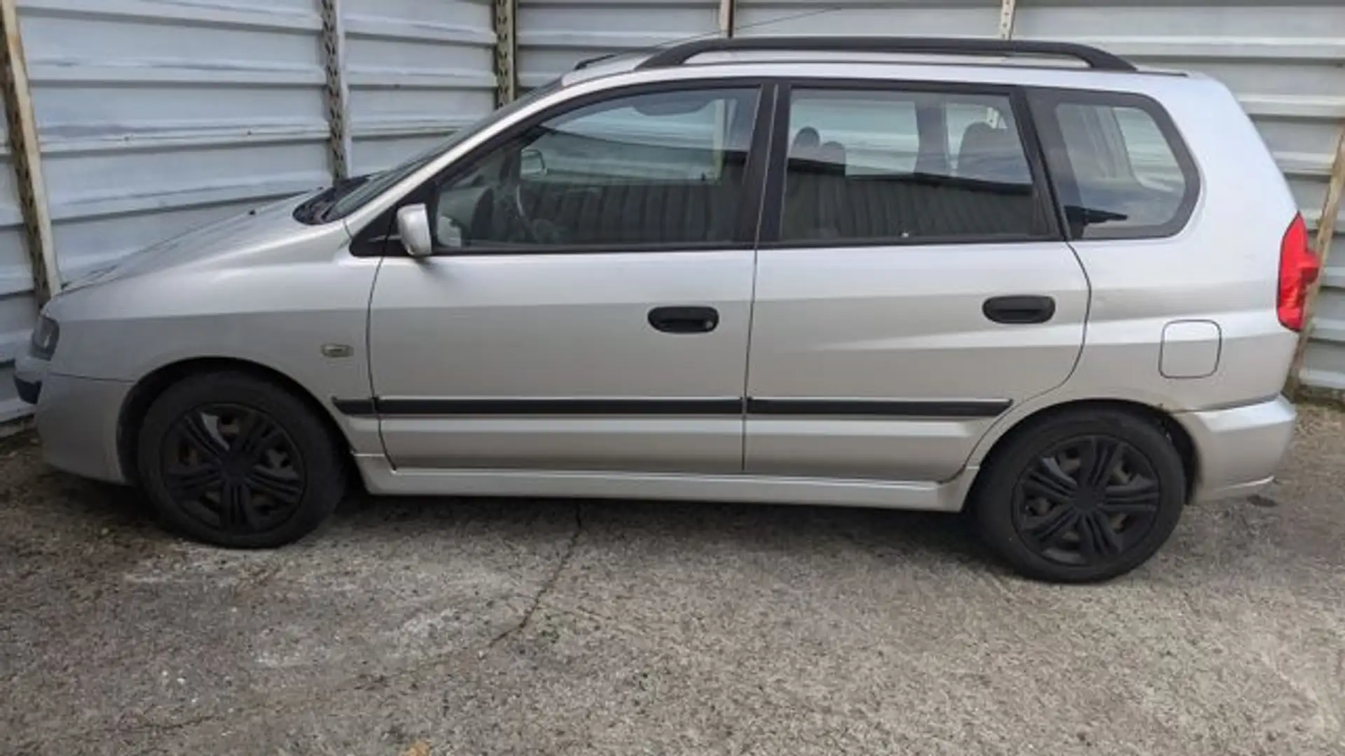 Mitsubishi Space Star 1.6 Automatikgetriebe*Klimaanlage* Plateado - 2