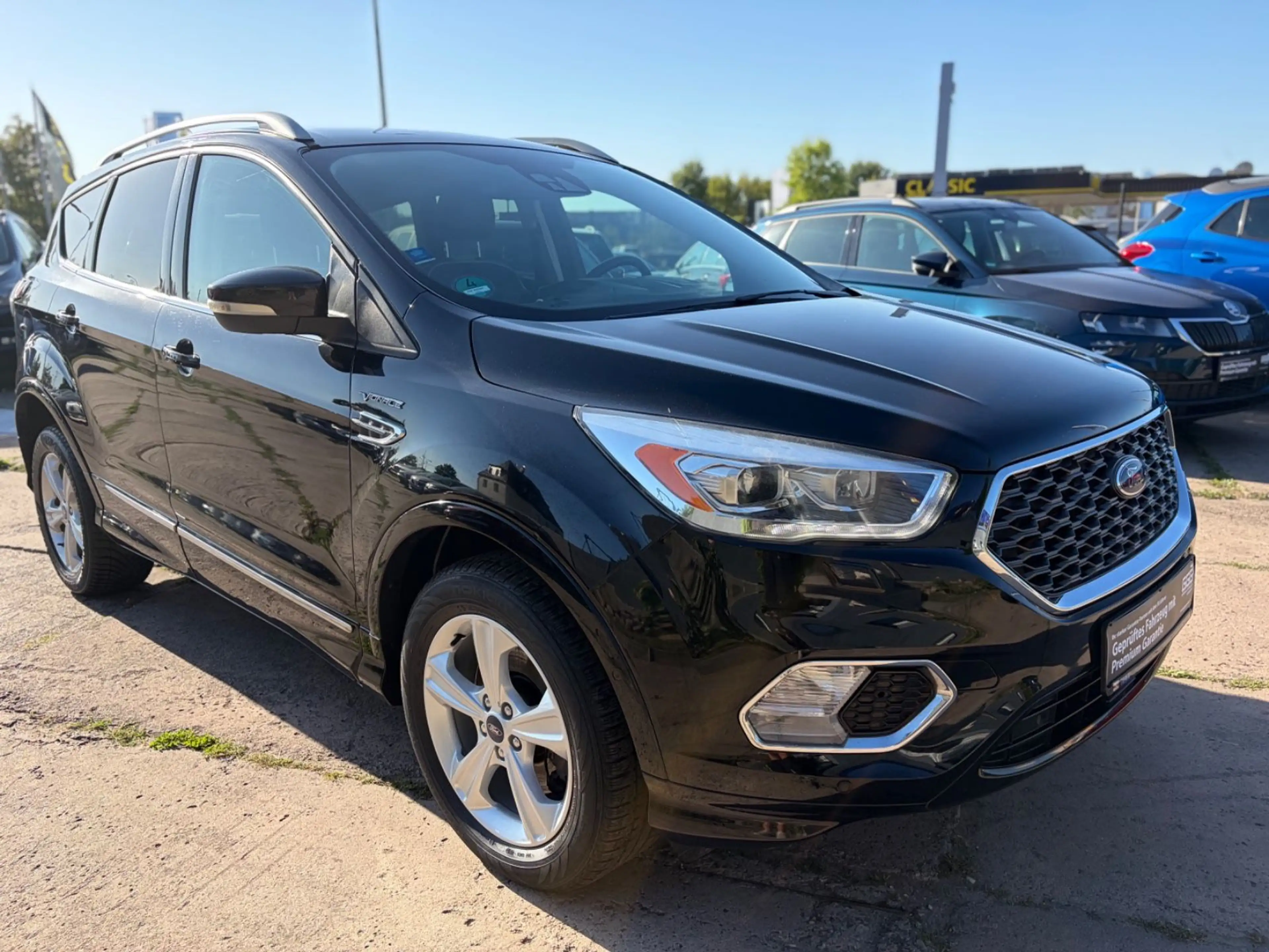 Ford Kuga Vignale — photo 3