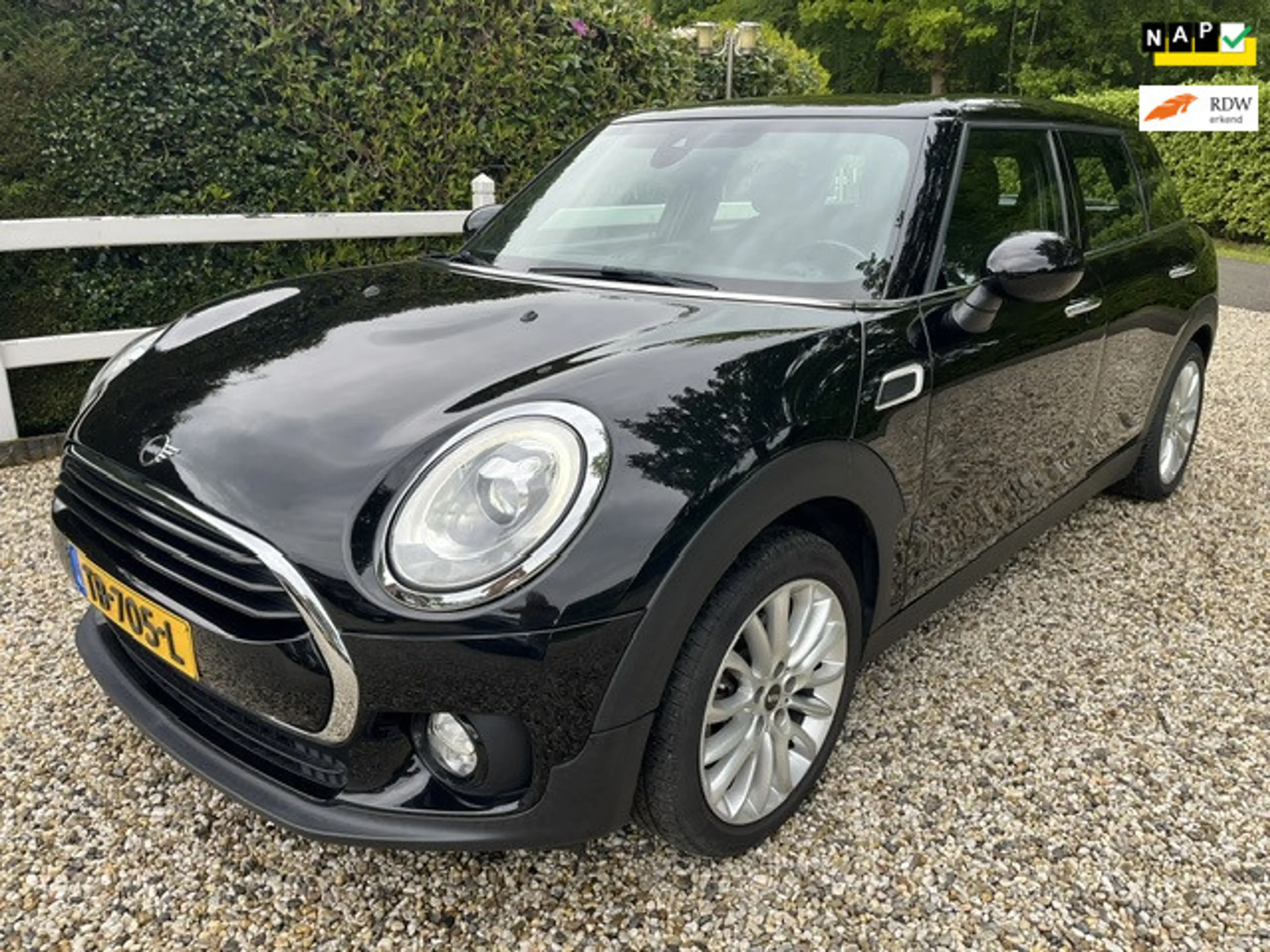 MINI Cooper Clubman 1.5 Automaat Business Edition