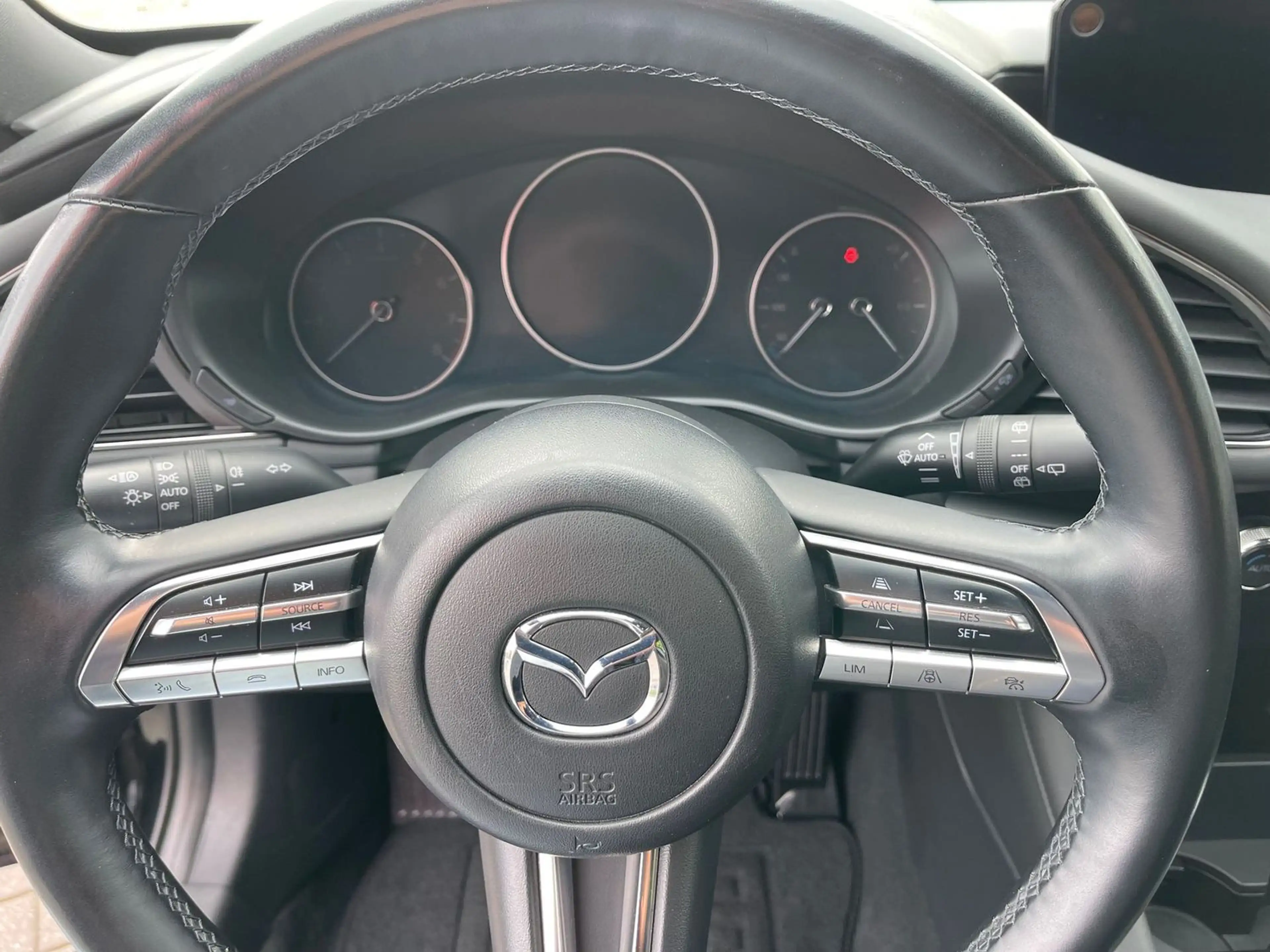 Mazda 3 Selection/Navi/Digit. Instrumente/Tempo./Bluetooth — photo 11