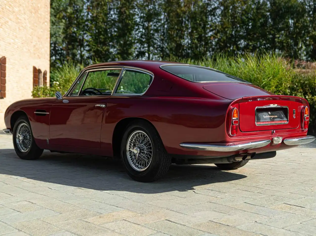 Aston Martin DB6 SPORTS SALOON, foto 2