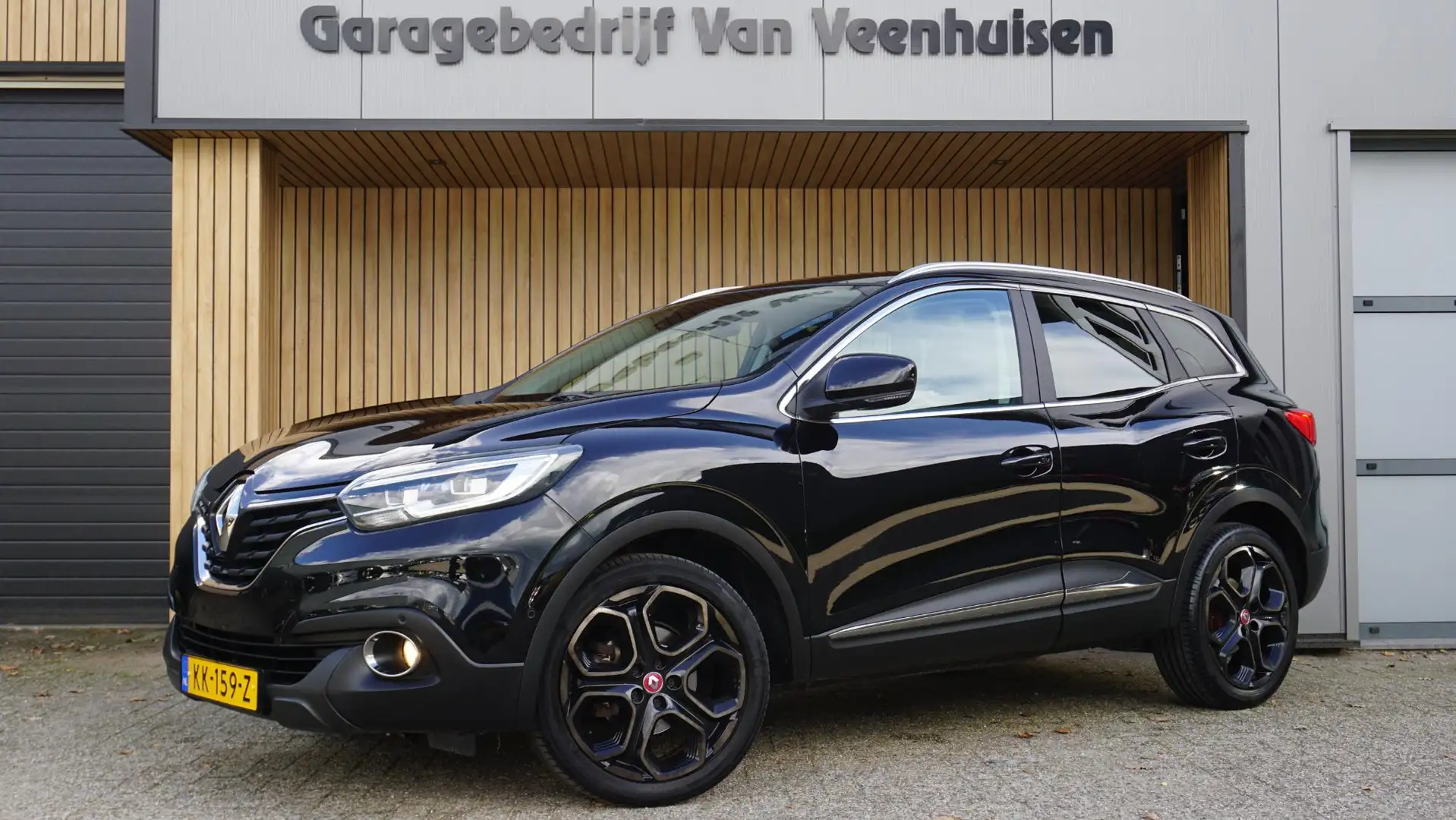 Renault Kadjar 1.2 TCe 130pk Automaat Extase Leder Trekhaak 19inc Zwart - 1