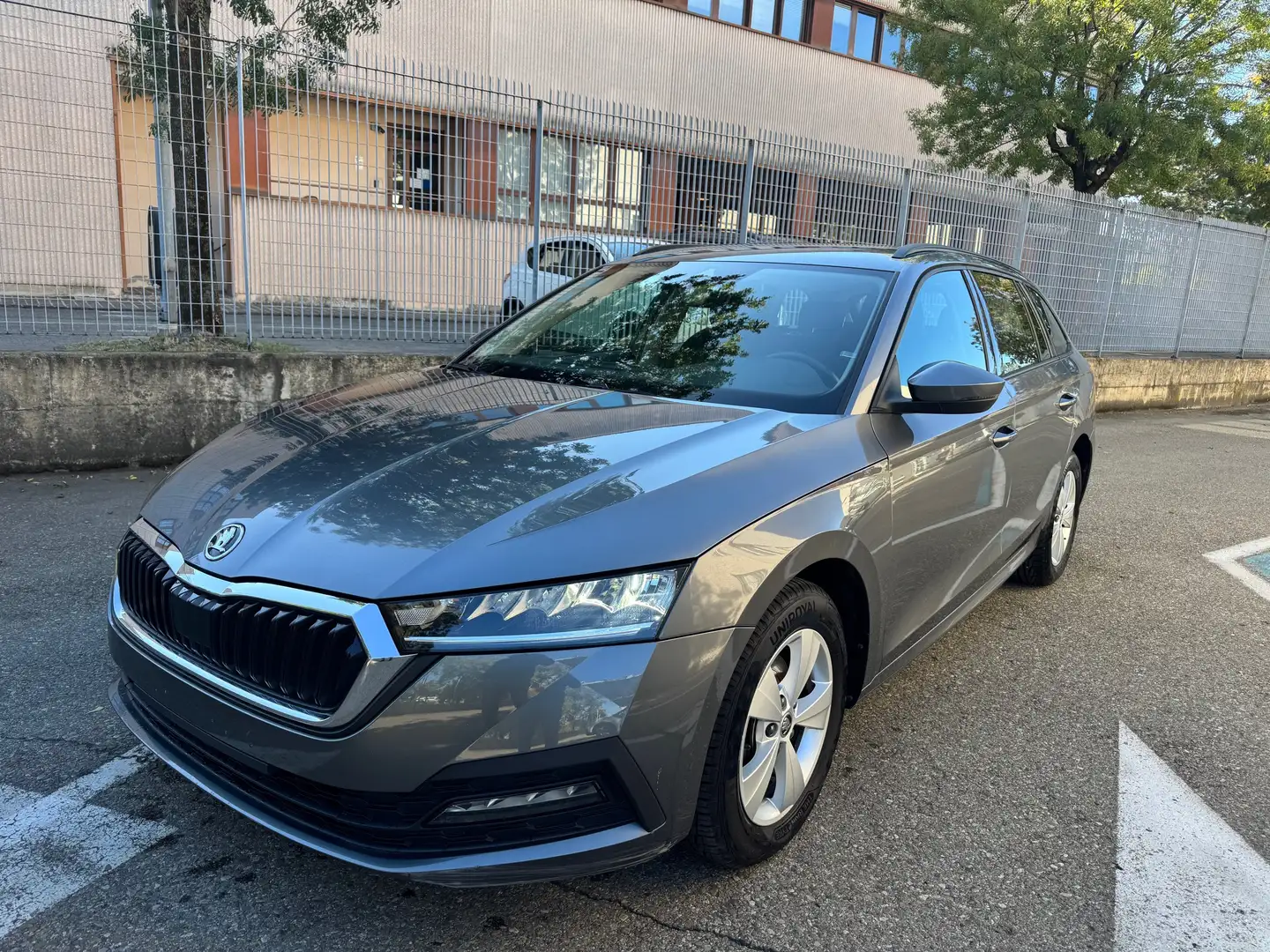 Skoda Octavia Wagon 2.0 Tdi Evo EXECUTIVE 11CV DSG - 1