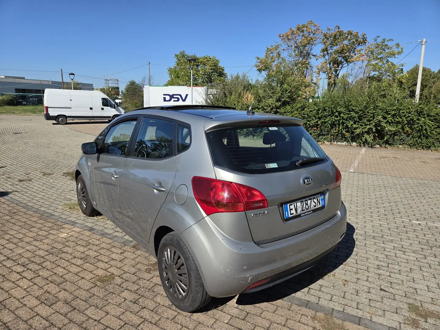 Kia Venga 1.4 Active c/t.pan. s/CL,sen.par. eco Gpl - 2