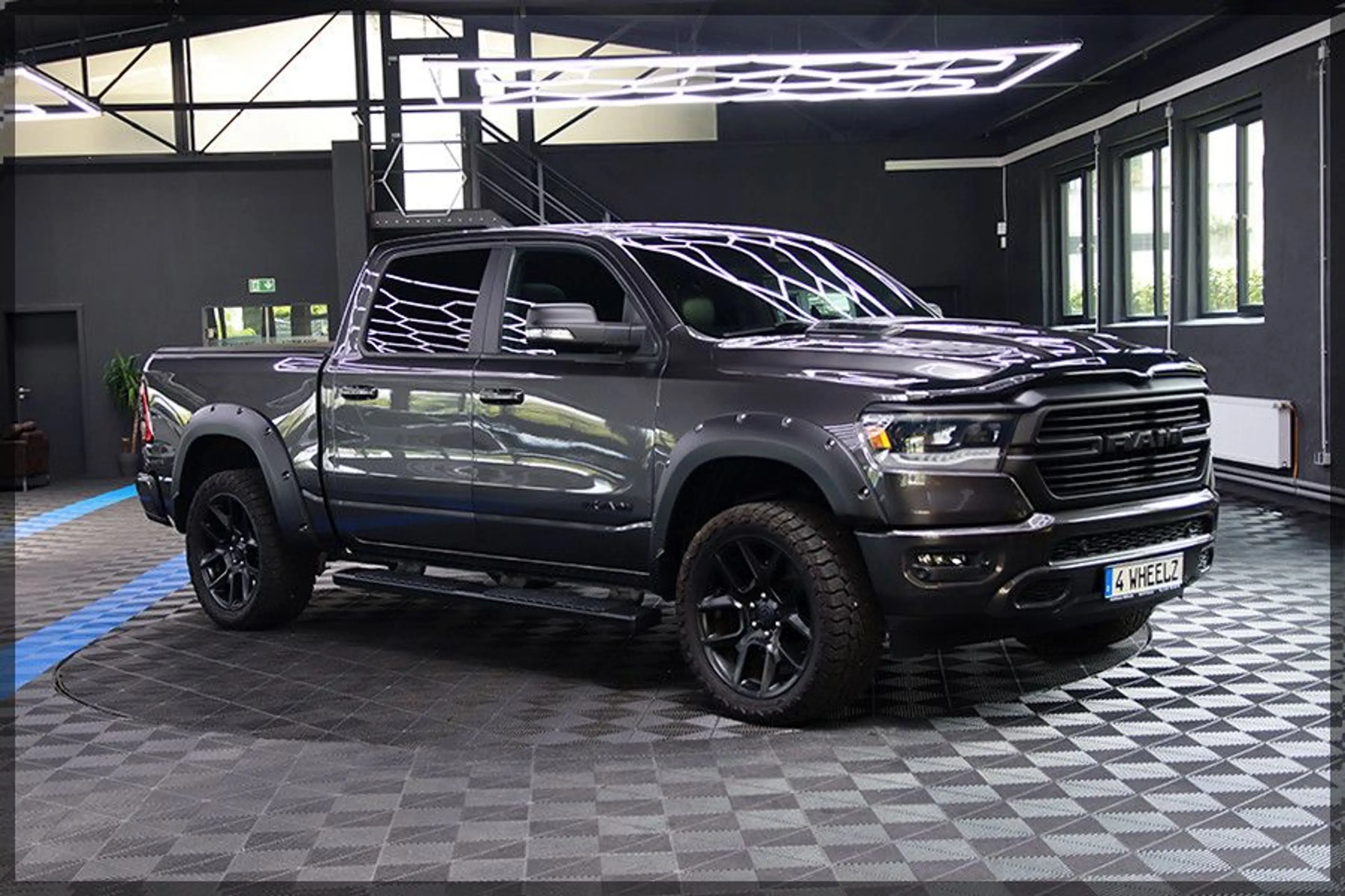 Dodge RAM GT 5.7 HEMI LARAMIE PANO / CAM / PDC