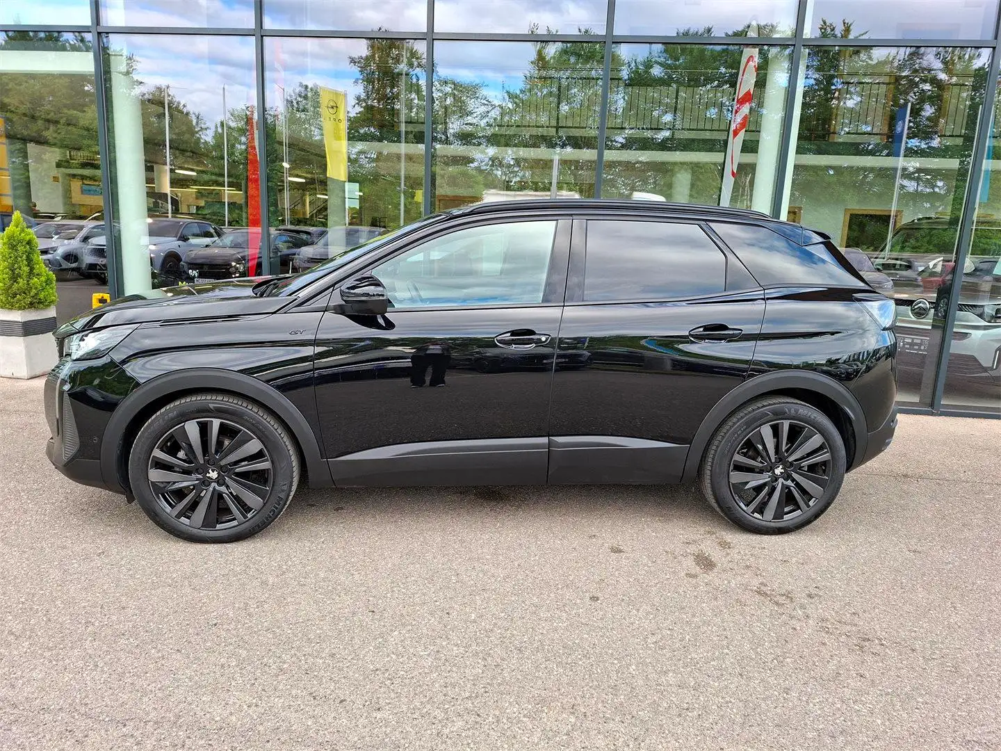 Peugeot 3008 BlueHDi 130 S&S EAT8 GT Pack Schwarz - 2