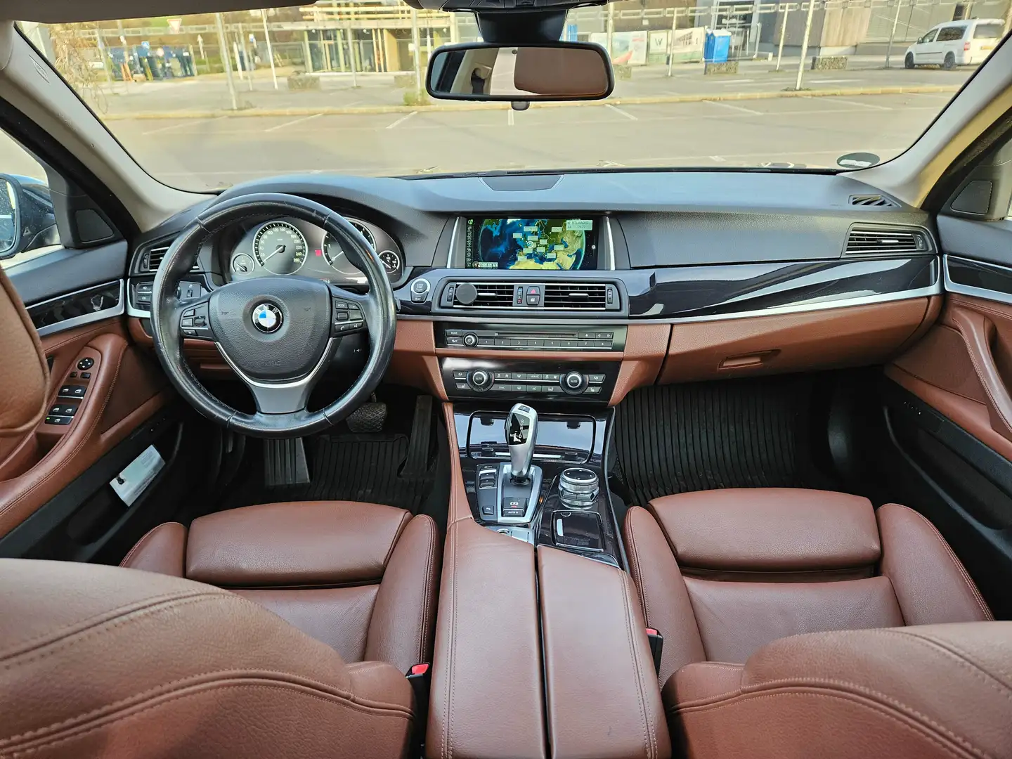 BMW 530 530d Touring Aut. Luxury Line Gris - 2