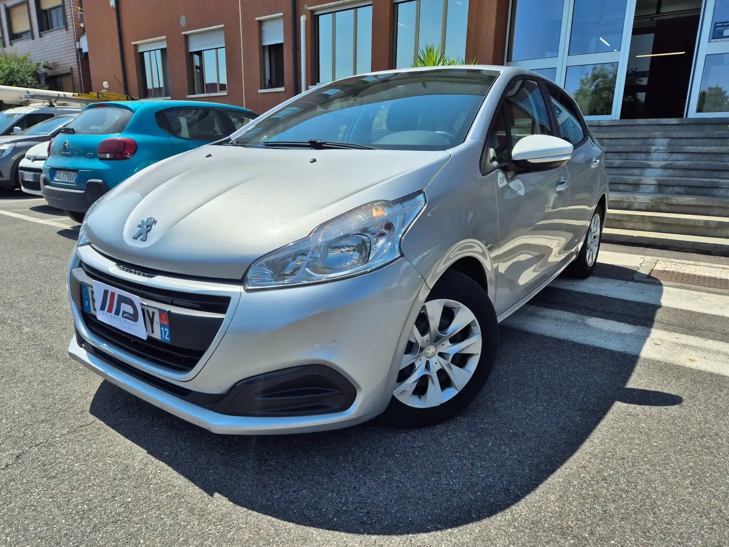 Peugeot 208 5p 1.2 puretech Access 68cv Grau - 1