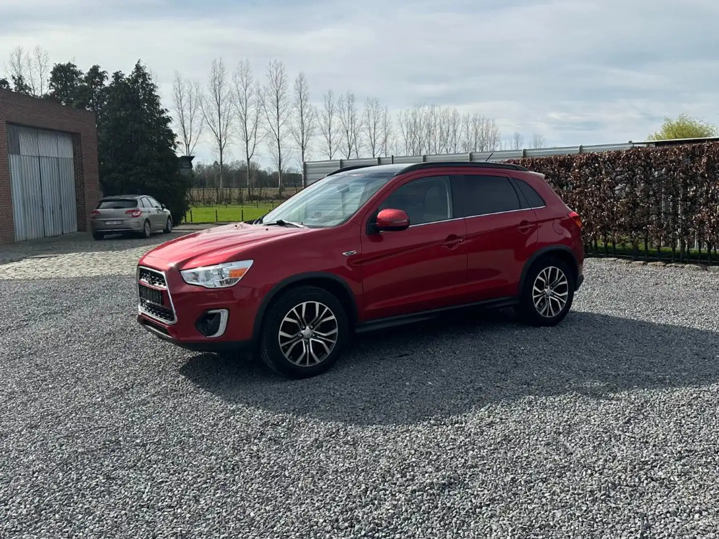 Mitsubishi ASX 1.6 Di-D 2WD CT Touch Edition - DIESEL EURO 6 Rood - 1