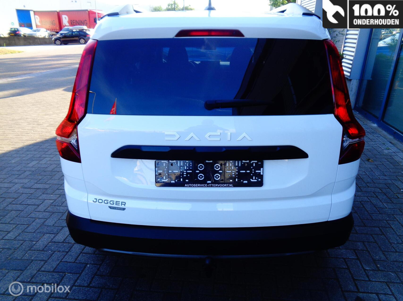 Dacia Jogger 1.6 Hybrid 140 Expression 5p. — photo 4