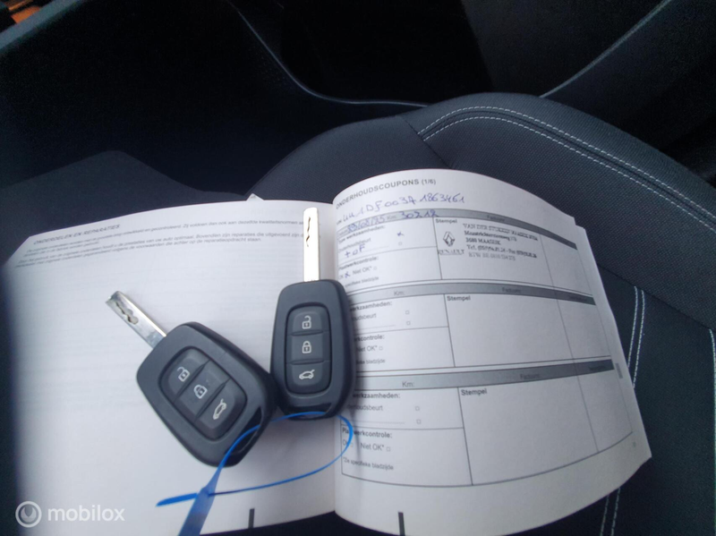 Dacia Jogger 1.6 Hybrid 140 Expression 5p. — photo 22