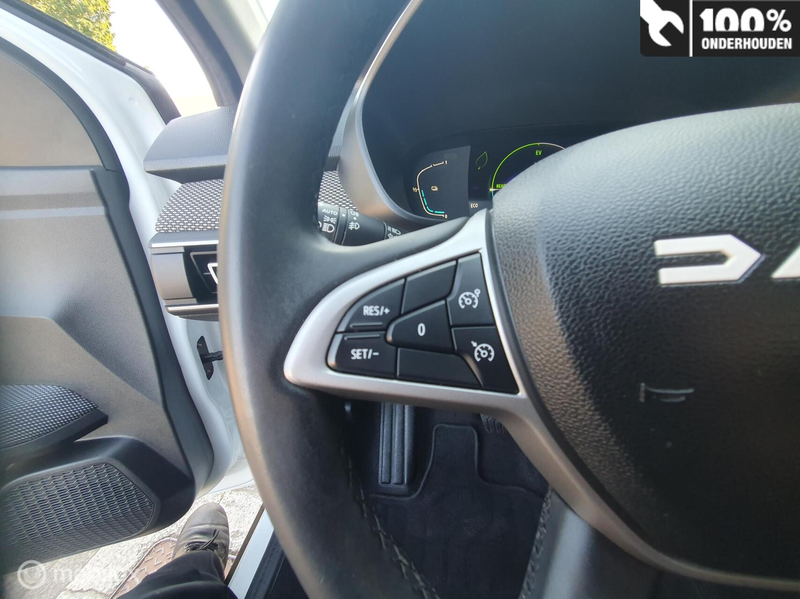 Dacia Jogger 1.6 Hybrid 140 Expression 5p. — photo 18