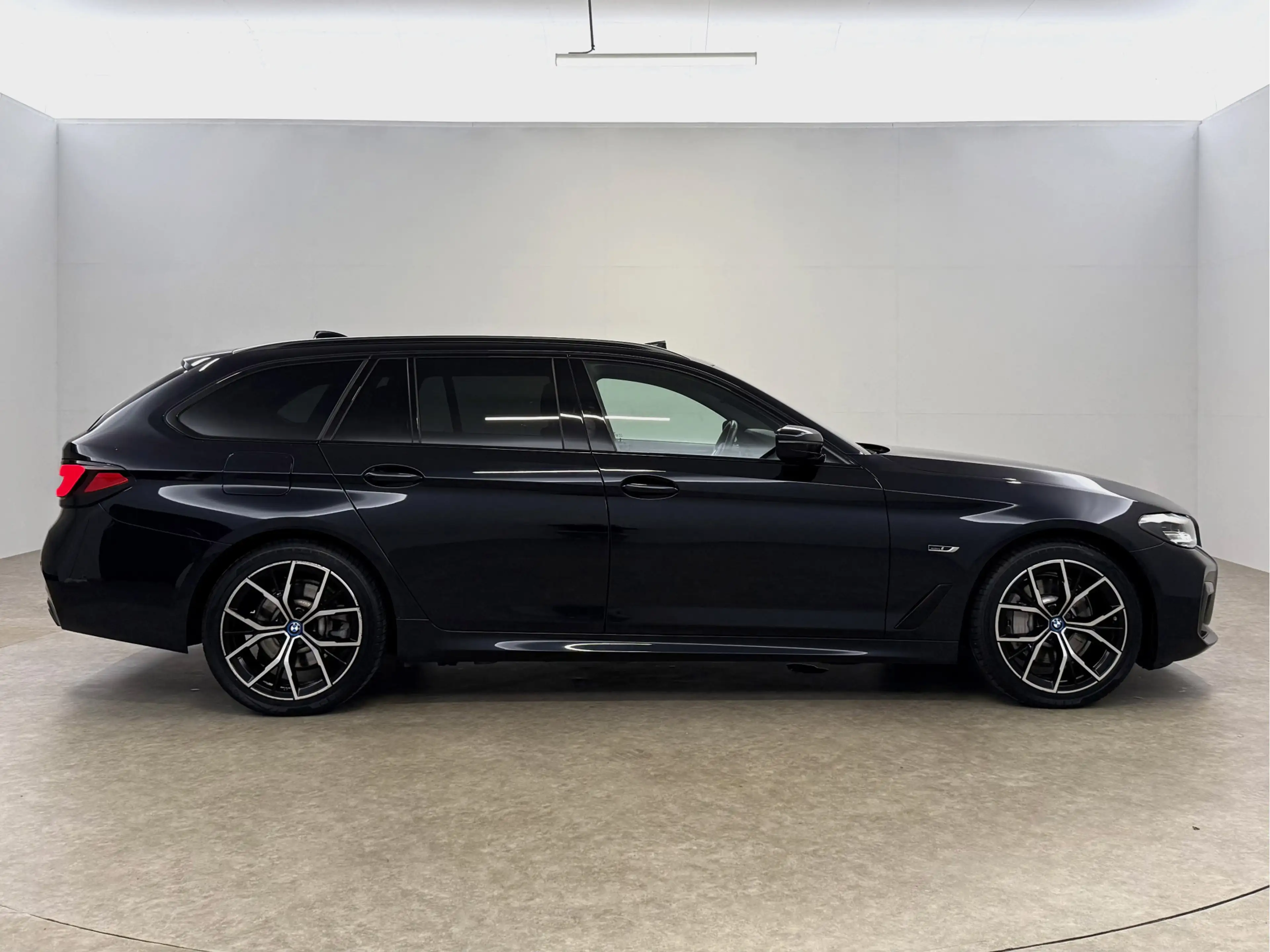BMW 530 5-serie 530e Business Edition Plus M-Sport | Pano — photo 10