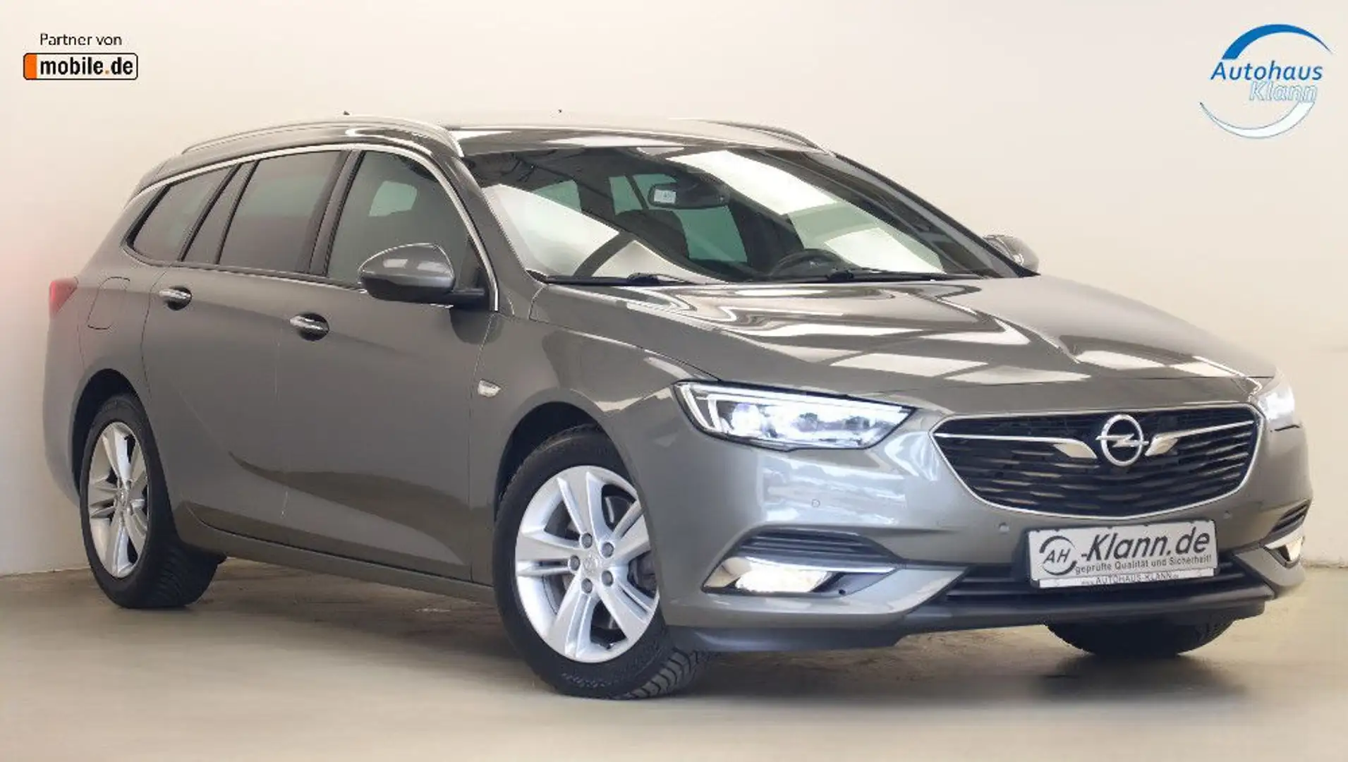 Opel Insignia B ST 2.0 170PS Automatik Innovation Car Grey - 1