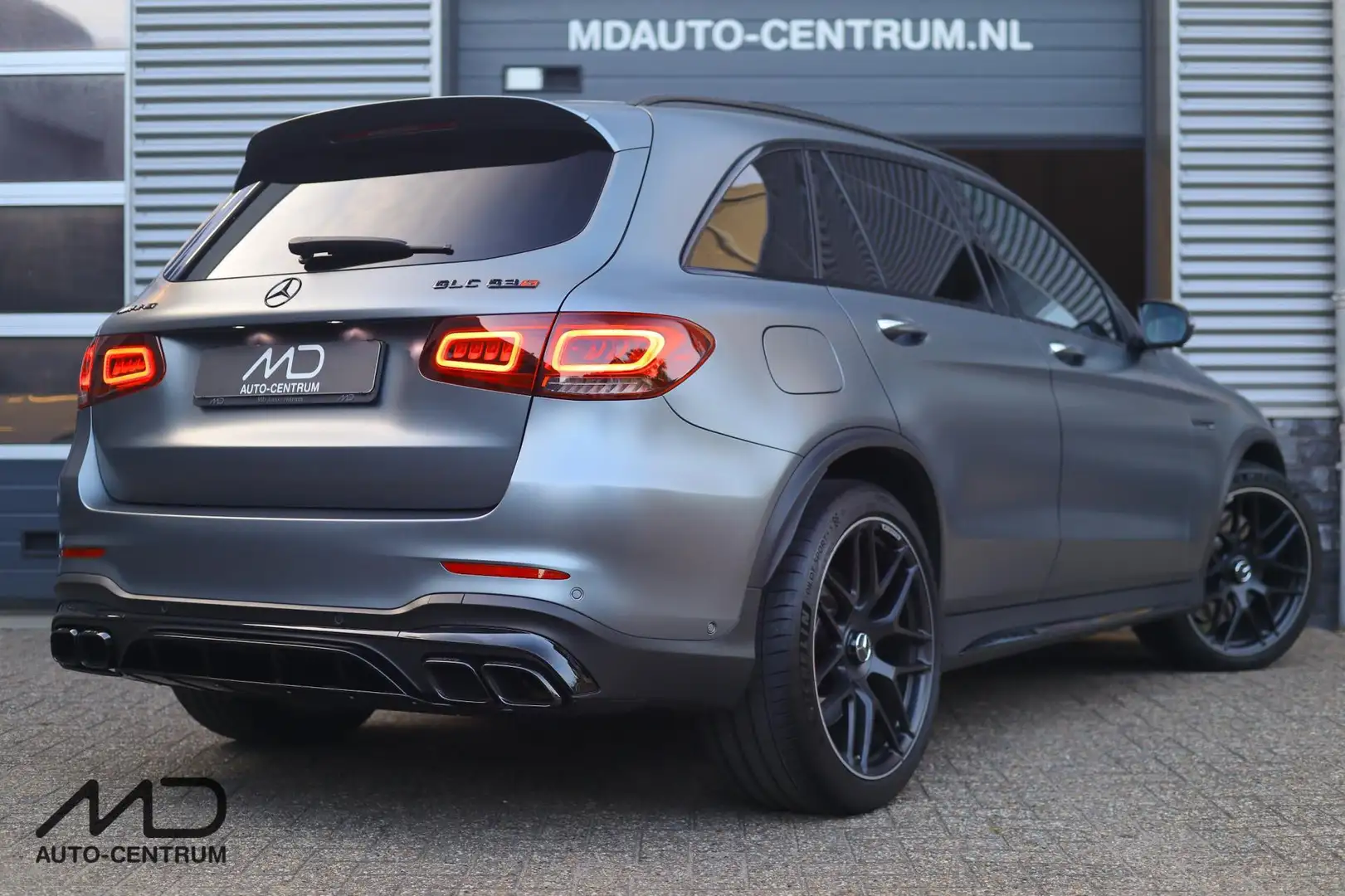 Mercedes-Benz GLC 63 AMG S 4MATIC+| Matgrijs| Vol Grijs - 2