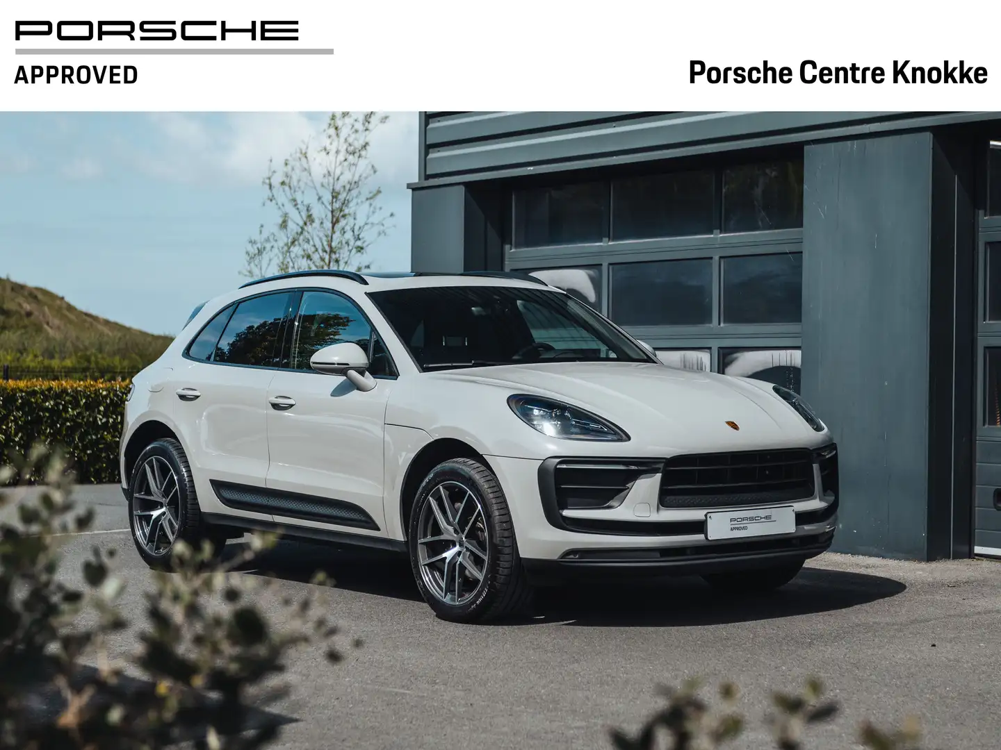 Porsche Macan III | Pano | 75L | PASM | 14-Way | 20" | Privacy Grey - 1