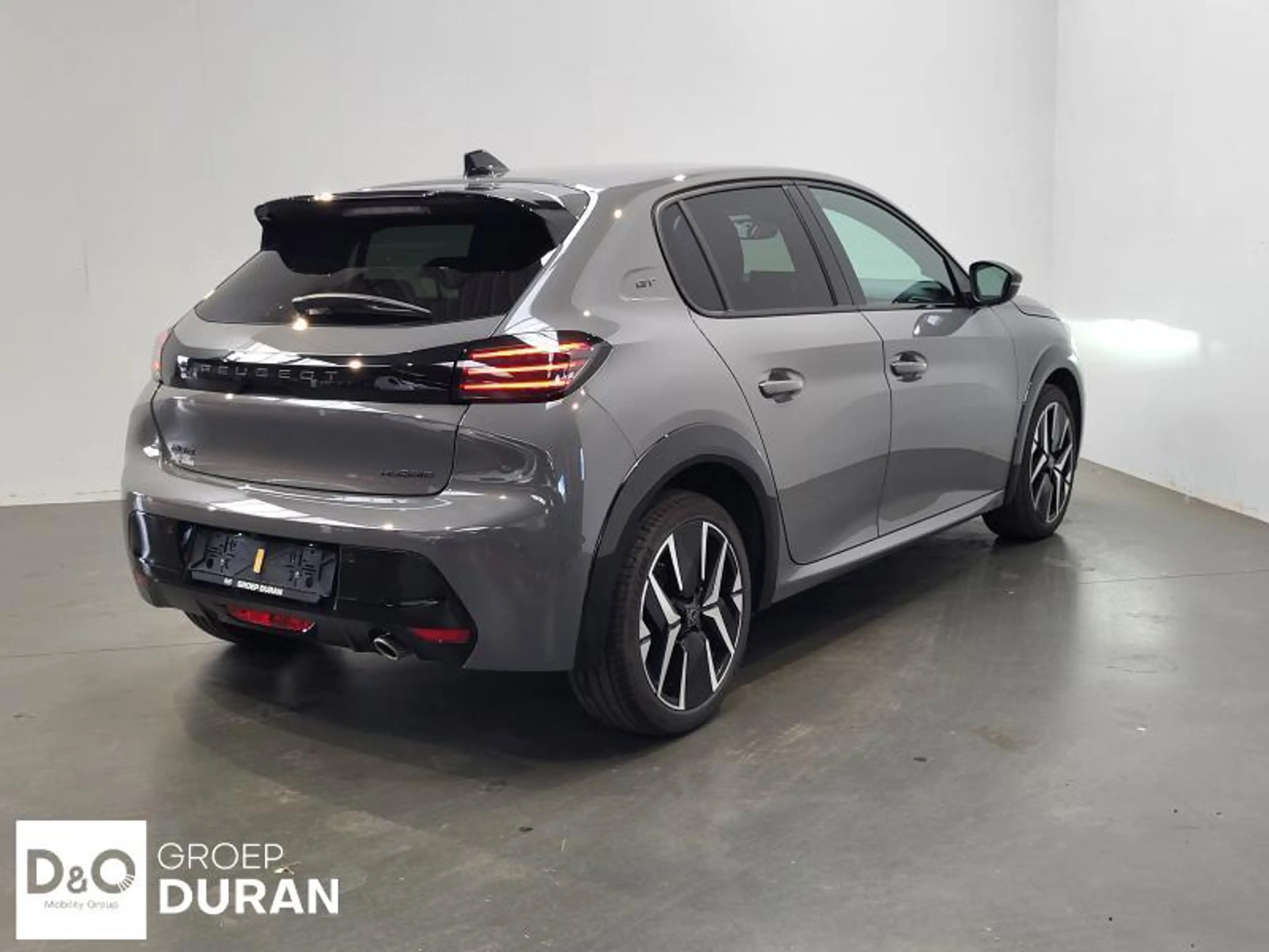 Peugeot 208 GT 1.2 Hybrid e-dcs6 — photo 7