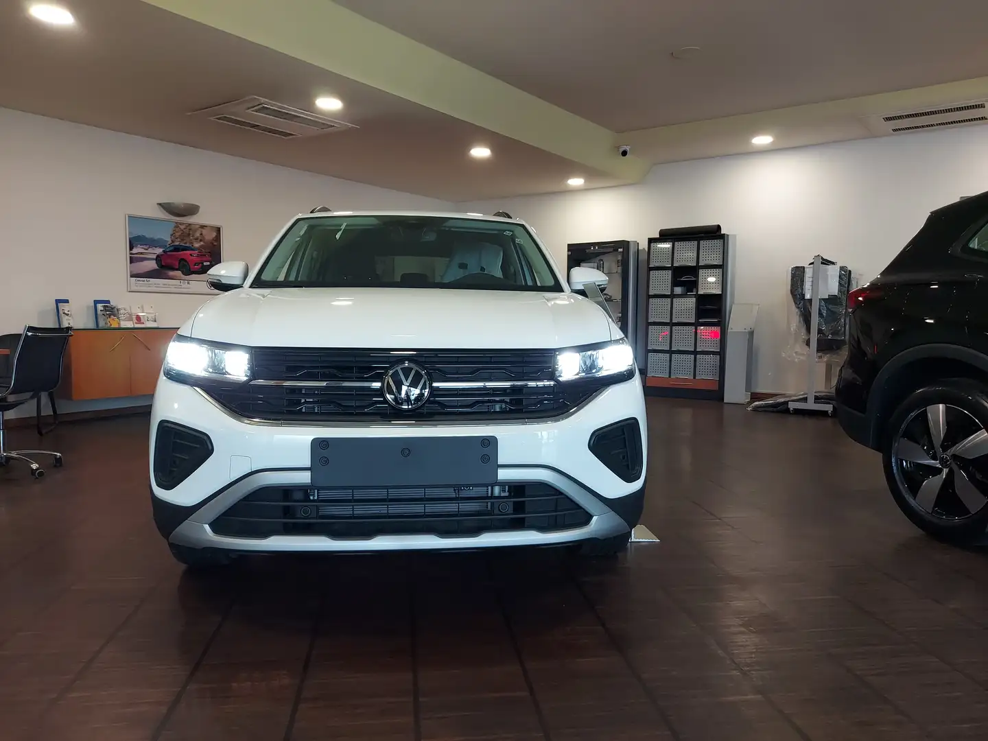 Volkswagen T-Cross 1.0 tsi Edition Plus 95cv Mod 2024 + tech pack Argento - 2