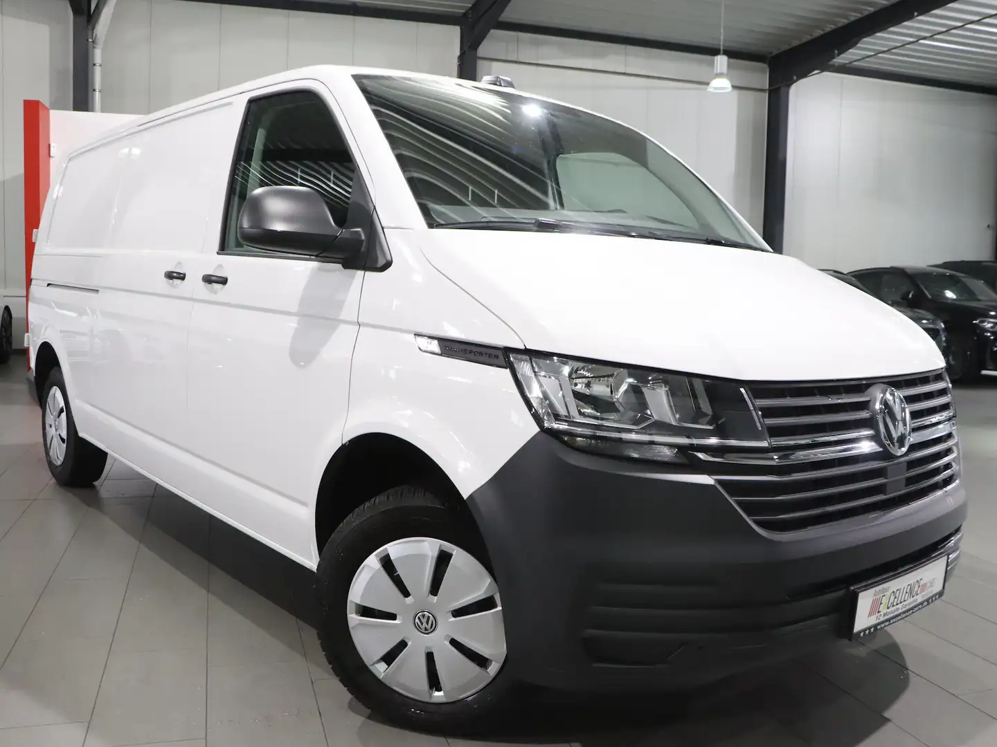 Volkswagen T6.1 Transporter KASTEN 2.0 TDI LANG UNFALLFREI Weiß - 2